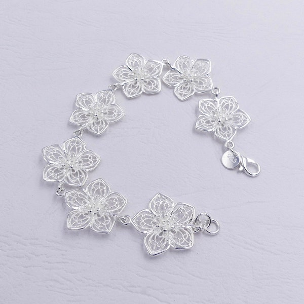 Bracelet minimaliste, romantique, fleurs, plaqué argent, fermoir mousqueton, cadeau femme, Noël