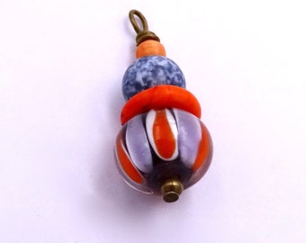 Pendentif pour création - fait main - perle verre orange, blanc, mauve - Rondelle howlite orange - perle os - perle mouchetée bleue