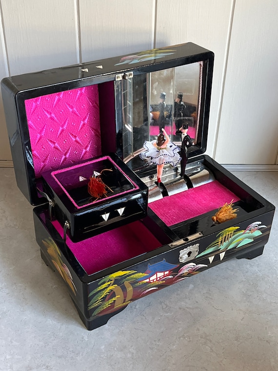 Vintage Daysun Japanese Lacquered Musical Jewelry Box