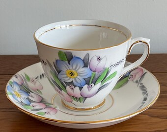 Vintage Hand Painted Phoenix Bone China England Tea Cup and Saucer Tulips Floral