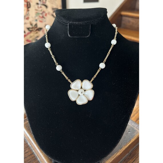 50´60´s Crown TRIFARI 大ぶりの花 ヴィンテージ フラワー