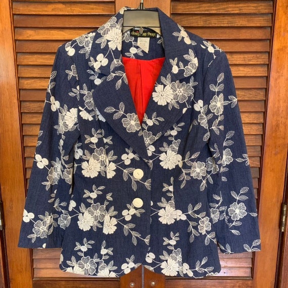 Vintage 70s Denise Are There Fitted Embroidered Fl