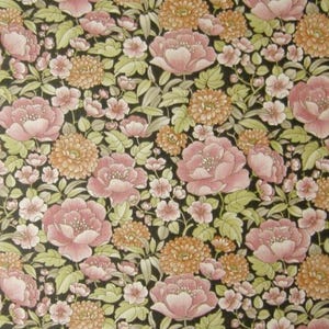 Vintage Wallpaper Madame Clicquot #1874