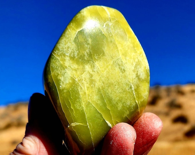 Beautiful "Healerite" Noble Serpentine-Polished Piece