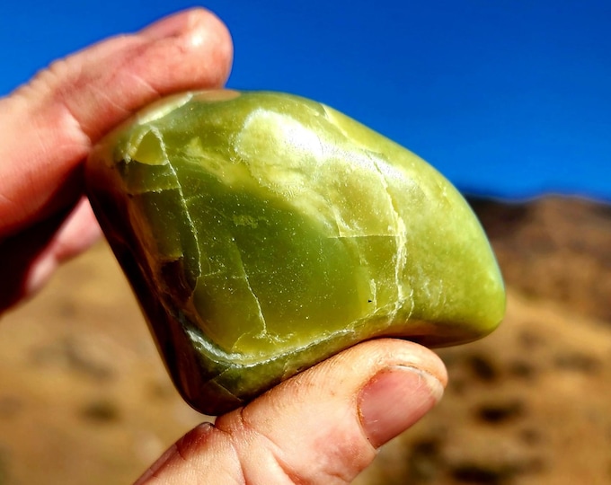 Beautiful "Healerite" Noble Serpentine-Polished Hand Piece