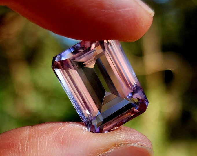 Stunning Kunzite-Emerald Cut-12.5 CTS