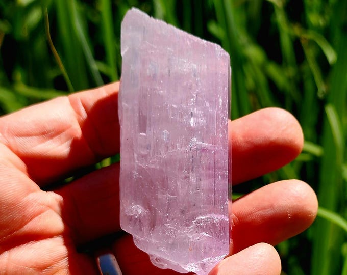 Kunzite-Beautiful Gemmy Hand Piece