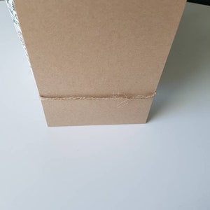Carte kraft fait main sans message avec embossage écriture Bild 4