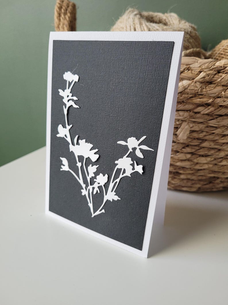 Carte condoléances souvenirs décès noir blanc fleur , enveloppe fournie afbeelding 1