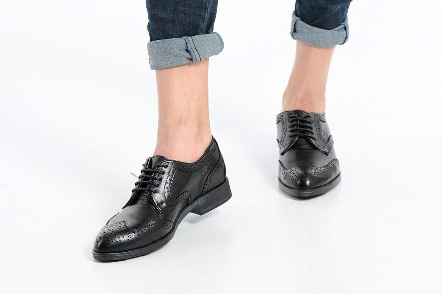 black oxford shoes women