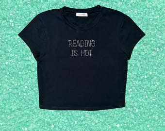 Leer es genial Top corto con pedrería / Camiseta Y2K para bebés Regalo para amantes de los libros / Camiseta linda para amantes de los libros