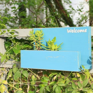 letrero de puerta personalizado / letrero de madera de bienvenida / organizador de entrada con ganchos / porta llaves de madera / regalo de bienvenida / letrero familiar personalizado / imagen 6