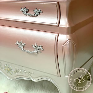 Dixie Belle Metallic Furniture Paint - Moonshine | 8 Finishes