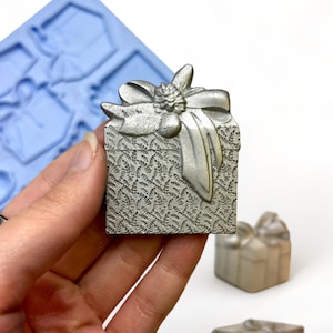 Christmas Gifts Silicone Mold – Holiday Fondant & Chocolate Mold for Cake Decorating, Cupcake Toppers, Sugarcraft, Candy Making | 8x5 Inches