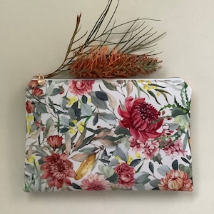 Bush Celebration/ Waratah purse/ Makeup Bag/Small Purse/ Gifts for women/Australian Flowers/ Phone Pouch/Cosmetics Bag