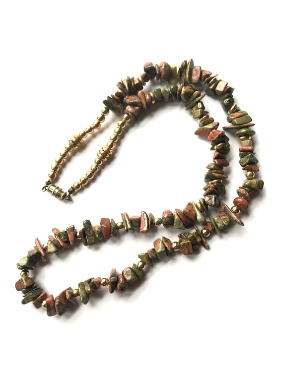 Vintage green and pink agate nugget necklace with 