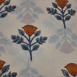 5 Yard Off White With Brown Gray Floral Blockprint Fabric  #Floral Quilting Fabric, #Floral Cotton Fabric # Indian Cotton Fabric