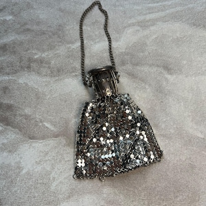 Antique 1900s Silver Mesh Coin Purse with Expanding Top and Floral Lid