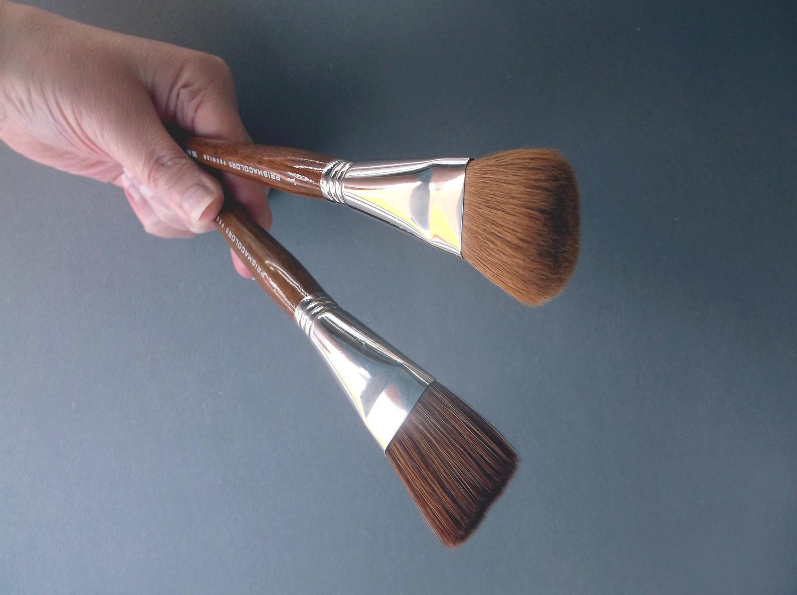 Isabey Brush Set of 4 Assorted Watercolour Brushes in Black Box