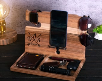 Wood Docking Station for 5th Anniversary - Personalized Docking Station for Watches, Smartphones, Sunglasses - Wooden Organizer for Him