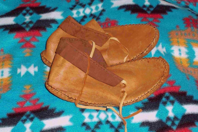Native American Authentic Brown Deerskin Leather Moccasins Size 9 Unisex