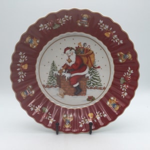 Villeroy & Boch Toy’s Fantasy 10” Bowl / Santa Going Down Chimney