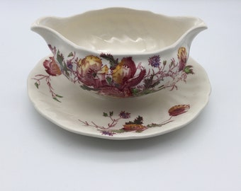 Vintage Royal Doulton Sherborne Open Gravy Boat with Attached Underplate / Discontinued / 1938-1961 / Small Underside Fleabite