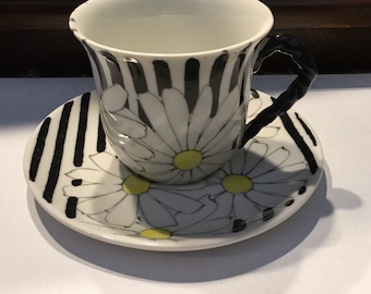 Ernestine Salerno Italy / Mid Century Modern / Daisy Pattern Cup and Saucer / Black and White