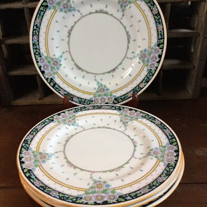 Antique Royal Doulton Hand Painted Art Deco Dinner Plates / Set of 4 / Purple Flowers / 1922