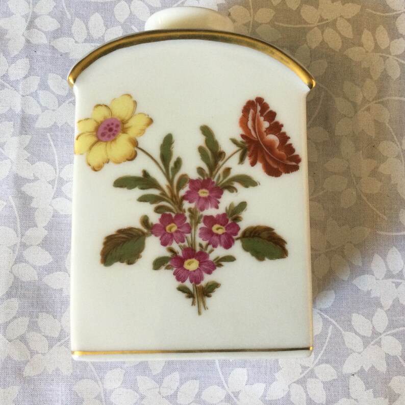 Vase Richard Ginori Muse - Porcelaine Fine Dorée - 14,6 X 7,3 X 7,1 Pouces - Made In France