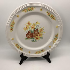 Adorable Vintage Bunny Rabbit Chop Plate / Platter Exclusively for Domestications 1995