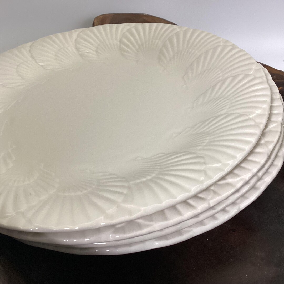 Shell Edge Rim Plates White Shell Edge Dinner Plates Set of 4 Mikasa Ocean Jewel Coastal ...