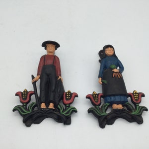 Vintage Wilton Cast Iron Clips Amish Man and Woman with Tulips