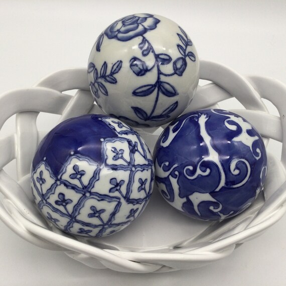 Set of 3 Chinoiserie Decorative Ceramic Balls / Orbs / Carpet Etsy