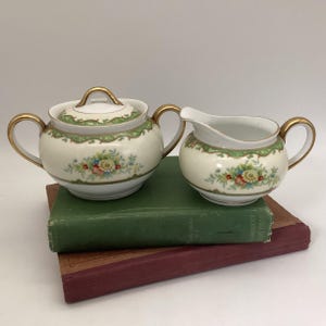 Vintage Noritake Morimura Japan Creamer & Covered Sugar Set – Floral Green Scrolls, Gold Trim – 1920s–1930s