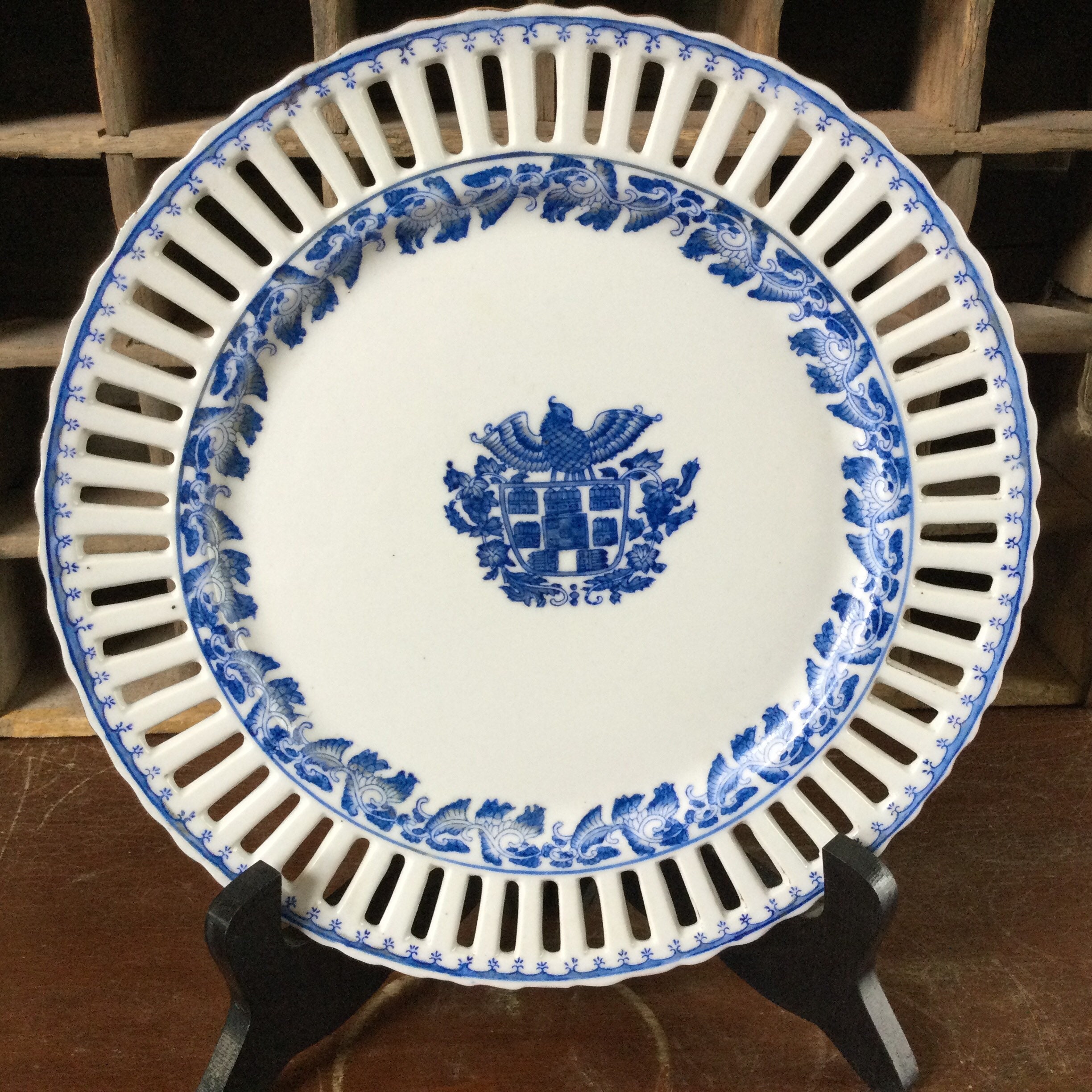 Antique Ackermann & Fritze Rudolstadt Volkstedt Germany Armorial