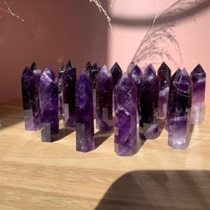 Choose your Amethyst * 7 - 8 CM * 35 - 47 GRAM . Natural Stone . positive energy . Crystal Tower . third eye . Amethyst Tower