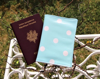Protective case for passport in blue waxed canvas with white polka dots, fully lined - Craft design