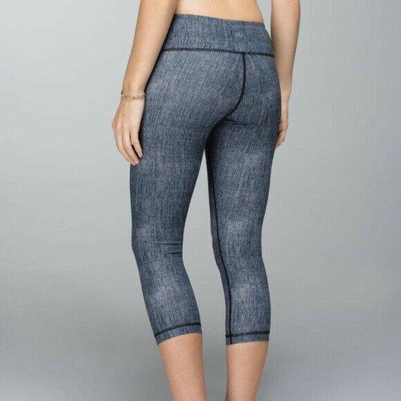 Lululemon Wunder Under Crop Size 6 