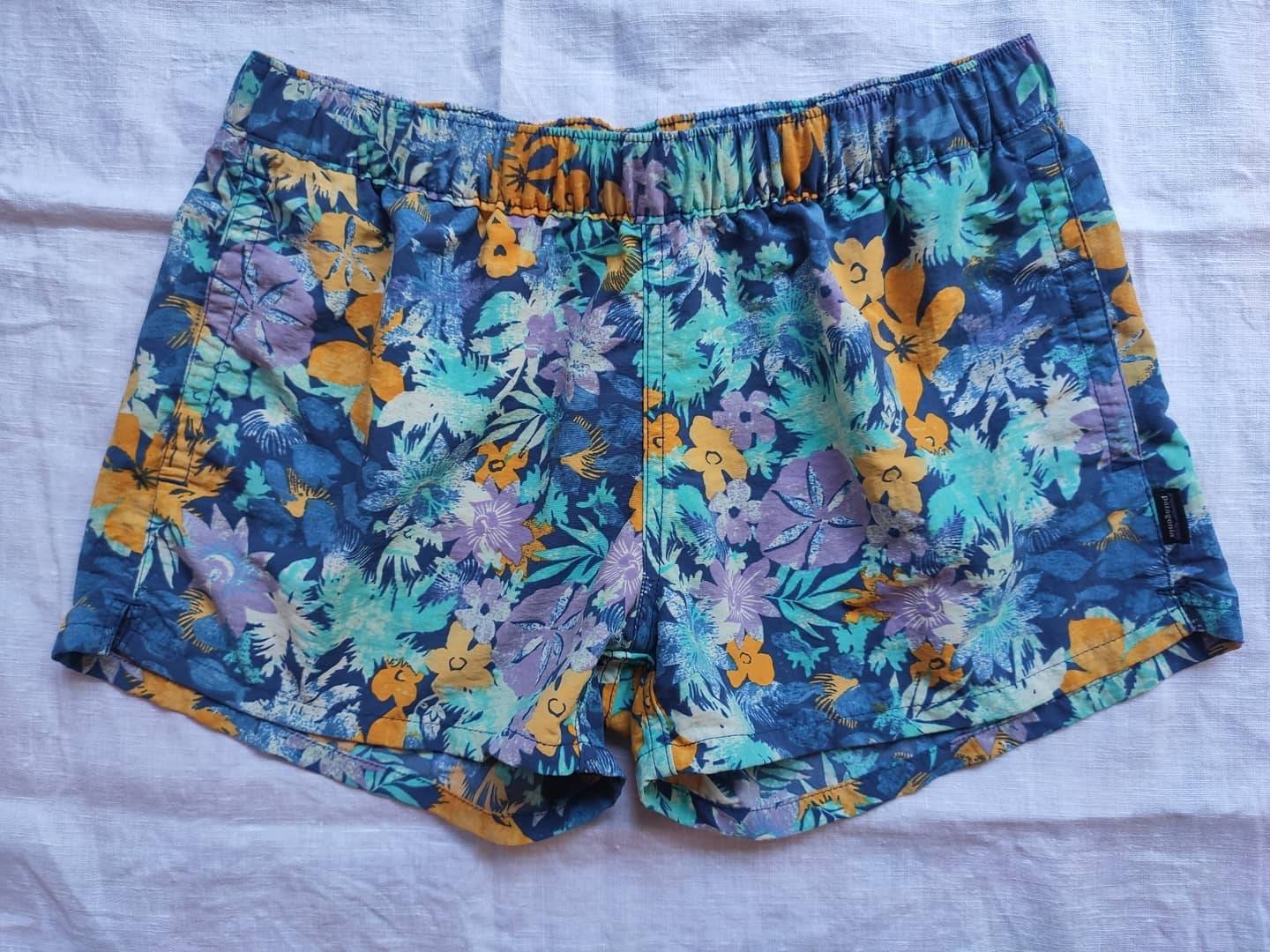 Patagonia Size M Medium Barely Baggies 