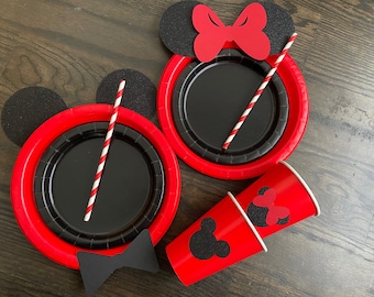 Minnie and Mickey birthday, Red and Black minnie, Birthday Table decor, minnie plates cups, mickey decor