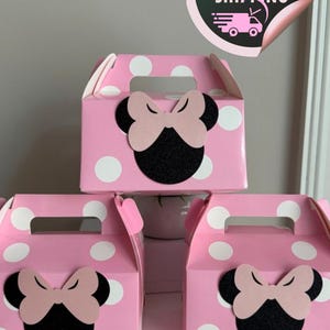 Favor Box Goodie bag Minnie Mouse Polka dots birthday Black glitter pink, gable Minnie gift box, favors birthday