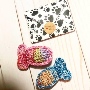 Cat Toy, Little Squishy Fishy Cat Toy, Catnip Toy, Present for Kitty, Crochet Cotton Fish