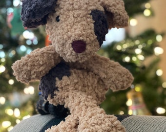 Pepper The Pup Cuddler, primer regalo para bebé, peluche de sherpa suave para perro, peluche de crochet para cachorro, accesorio para fotos de recién nacidos