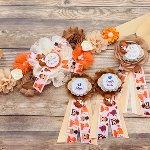 Fascia per baby shower Woodland Fox: fascia ricordo per maternità e spilla per papà