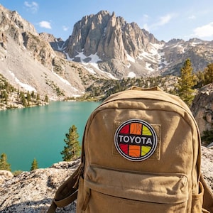 Vintage BMW Topo Lines Kunstleder Aufnäher