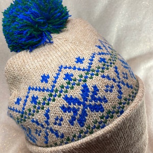 Alpaca Snowflake PomPom Hat/Winter hat/NEAFP Processed