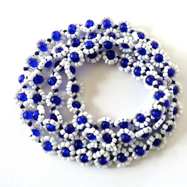 COLLIER * FLEURS * perles de rocailles Blanc Bleu