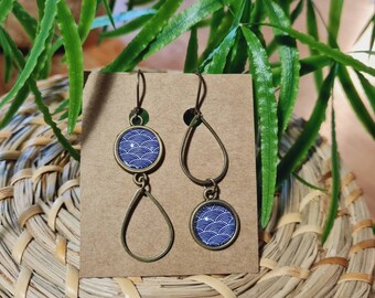 Klila - Co Asymmetrical glass earrings