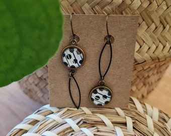 Klila - Co Asymmetrical glass earrings